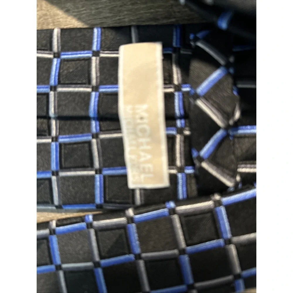 MICHAEL KORS‎ MENS TIE BLACK WITH BLUE AND GRAY 3.5 X 58